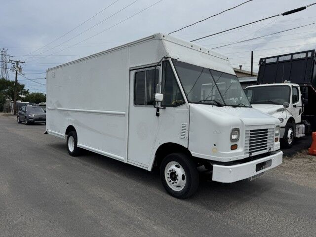 2014 Ford F-59 P1000 18' Step Van