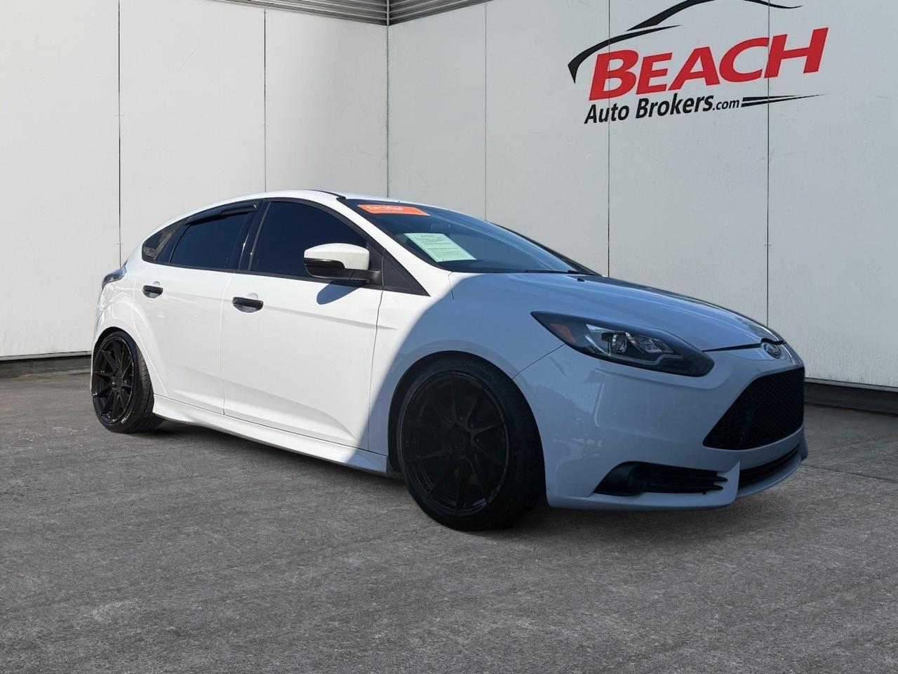 2014 Ford Focus ST, KEYLESS ENTRY, PUSH BUTTON START, POWER MIRRORS, ALL WEATHER FLOOR MATS, USB, AUX, BLUETOOTH, BLACK WHEELS, REAR SPOILER, LEATHER WRAPPED STEERING WHEEL, COMPACT BUT SPACIOUS - A CAR THAT FITS YOUR LIFE AND YOUR BUDGET! Norfolk VA