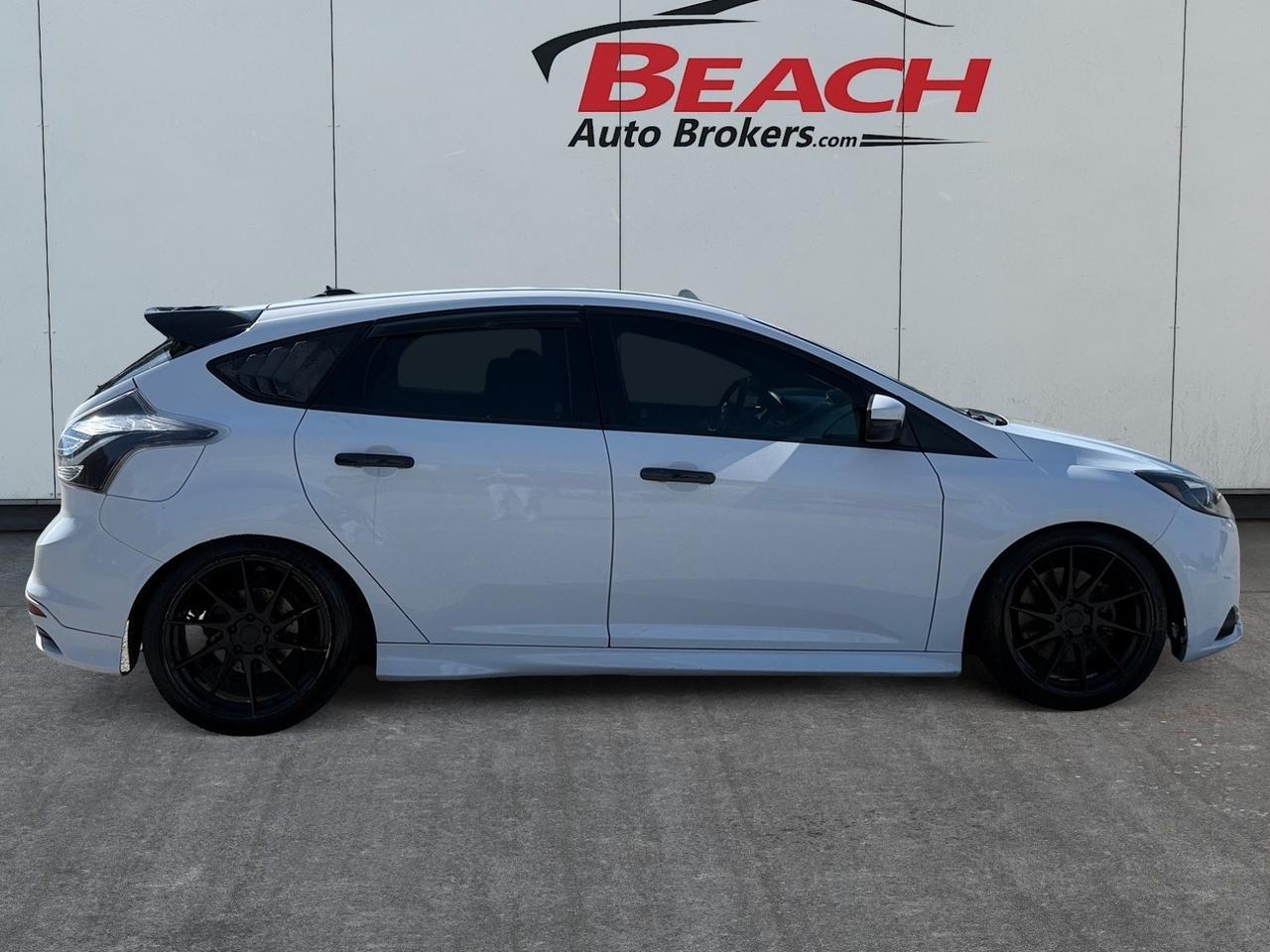 2014 Ford Focus ST, KEYLESS ENTRY, PUSH BUTTON START, POWER MIRRORS, ALL WEATHER FLOOR MATS, USB, AUX, BLUETOOTH, BLACK WHEELS, REAR SPOILER, LEATHER WRAPPED STEERING WHEEL, COMPACT BUT SPACIOUS - A CAR THAT FITS YOUR LIFE AND YOUR BUDGET! Norfolk VA
