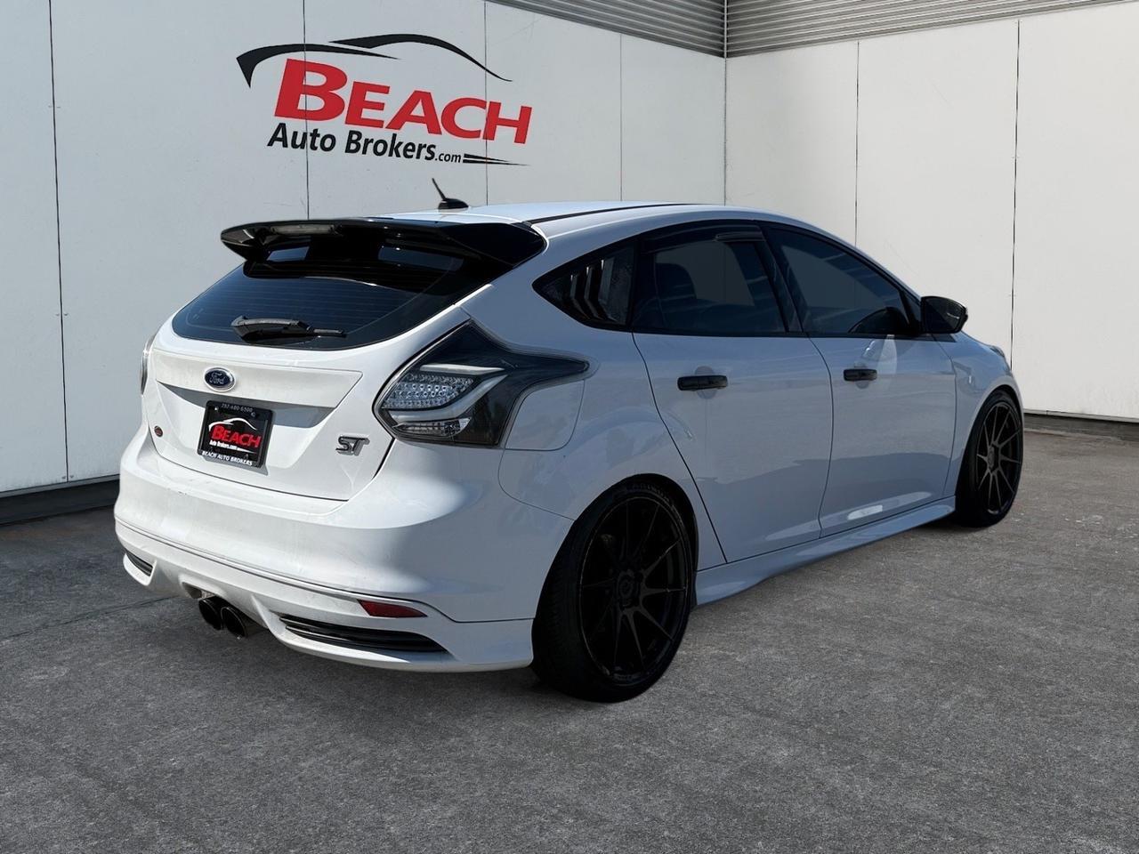 2014 Ford Focus ST, KEYLESS ENTRY, PUSH BUTTON START, POWER MIRRORS, ALL WEATHER FLOOR MATS, USB, AUX, BLUETOOTH, BLACK WHEELS, REAR SPOILER, LEATHER WRAPPED STEERING WHEEL, COMPACT BUT SPACIOUS - A CAR THAT FITS YOUR LIFE AND YOUR BUDGET! Norfolk VA