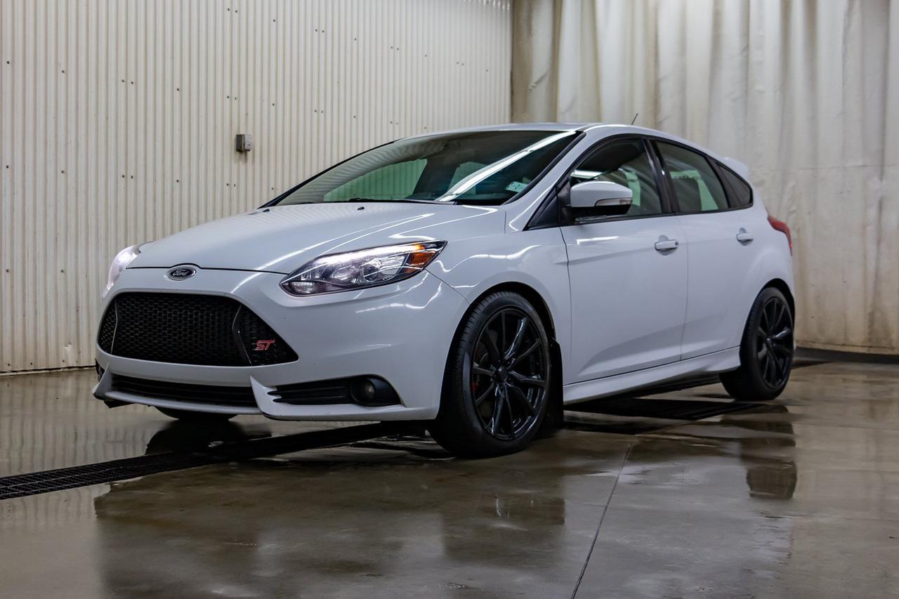 2014 Ford Focus ST Manual Leather Roof Nav Red Deer AB
