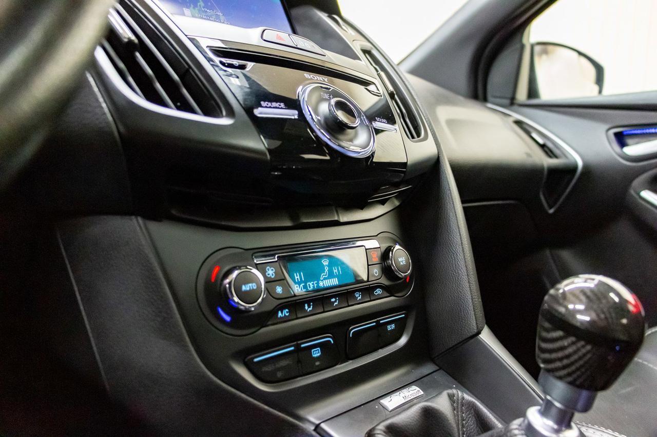 2014 Ford Focus ST Manual Leather Roof Nav Red Deer AB