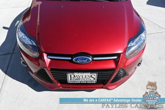 2014 Ford Focus Titanium / Auto Start / Power & Heated Leather Seats / Sunroof / Sony Speakers / Cruise Control / Bluetooth / Keyless Entry & Start / Back Up Camera / Aluminum Wheels / 37 MPG Anchorage AK