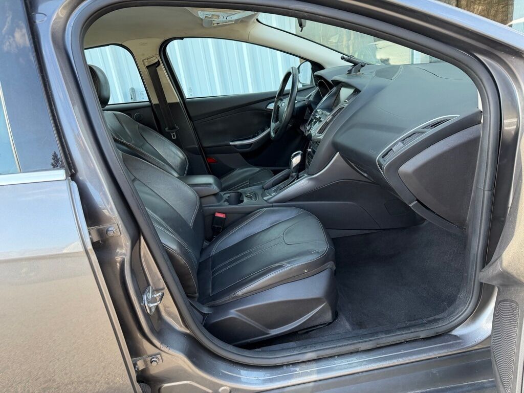 2014 Ford Focus Titanium Orange MA