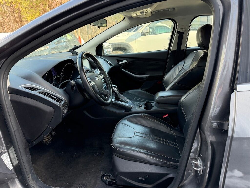 2014 Ford Focus Titanium Orange MA