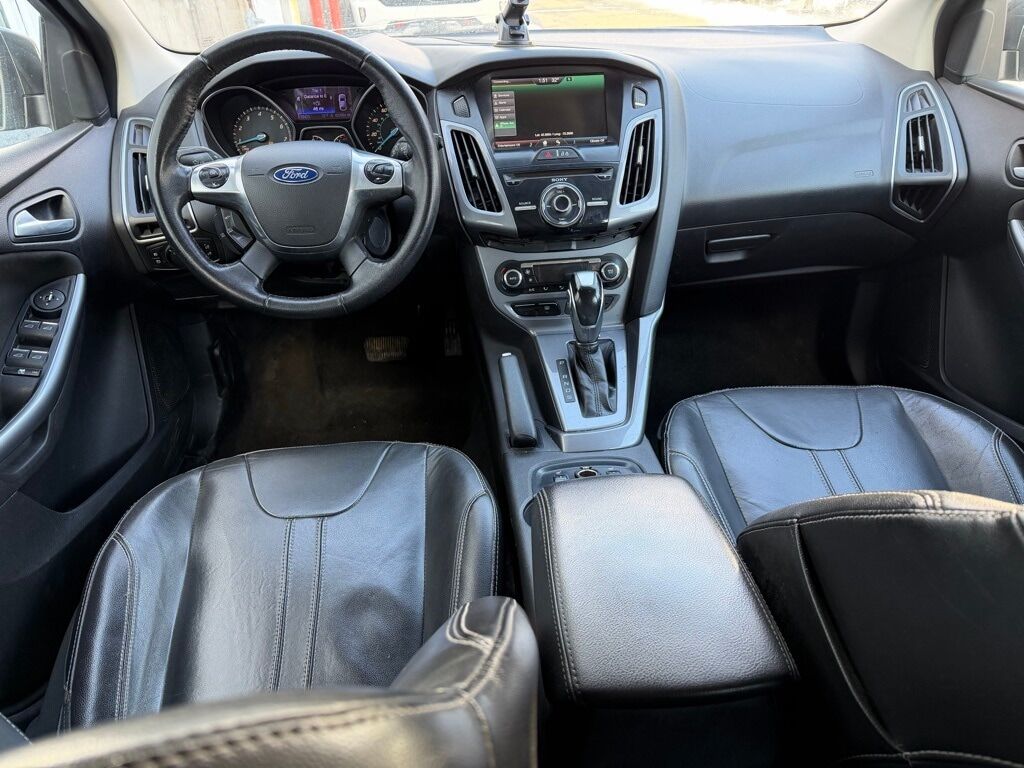 2014 Ford Focus Titanium Orange MA