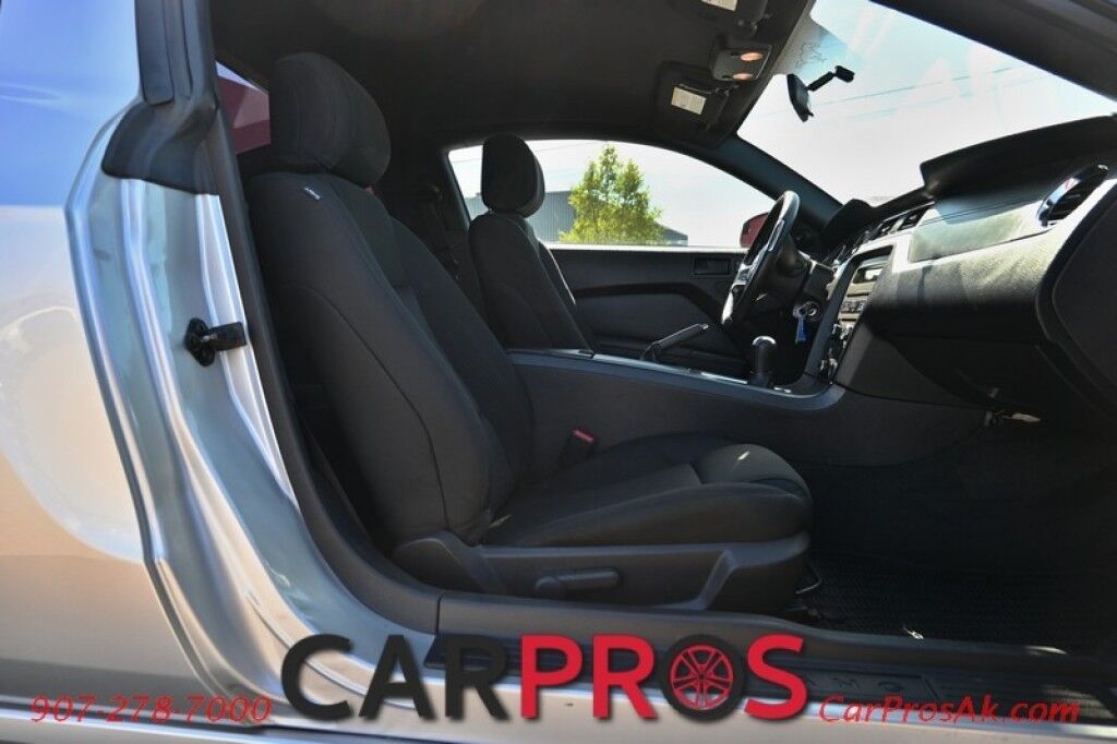 2014 Ford Mustang - 3.7L V6 - RWD - 6-Speed Manual - Cruise Control - Keyless Entry - Bluetooth SYNC -AM/FM, CD & MP3 Player - Dual Exhaust Tips /Aluminum Wheels / 29 MPG Hwy Anchorage AK