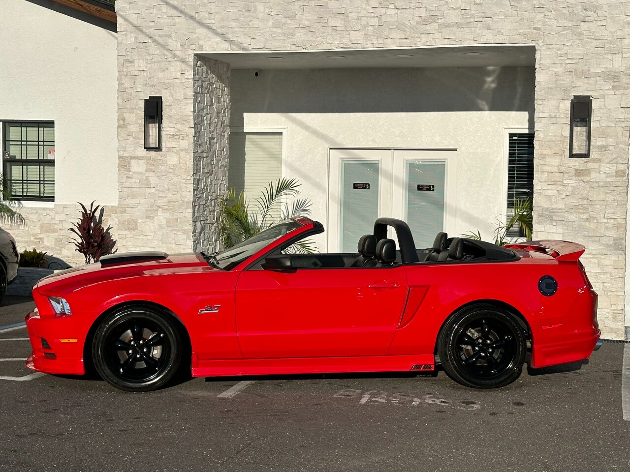 2014 Ford Mustang 2dr Conv V6 Jacksonville FL