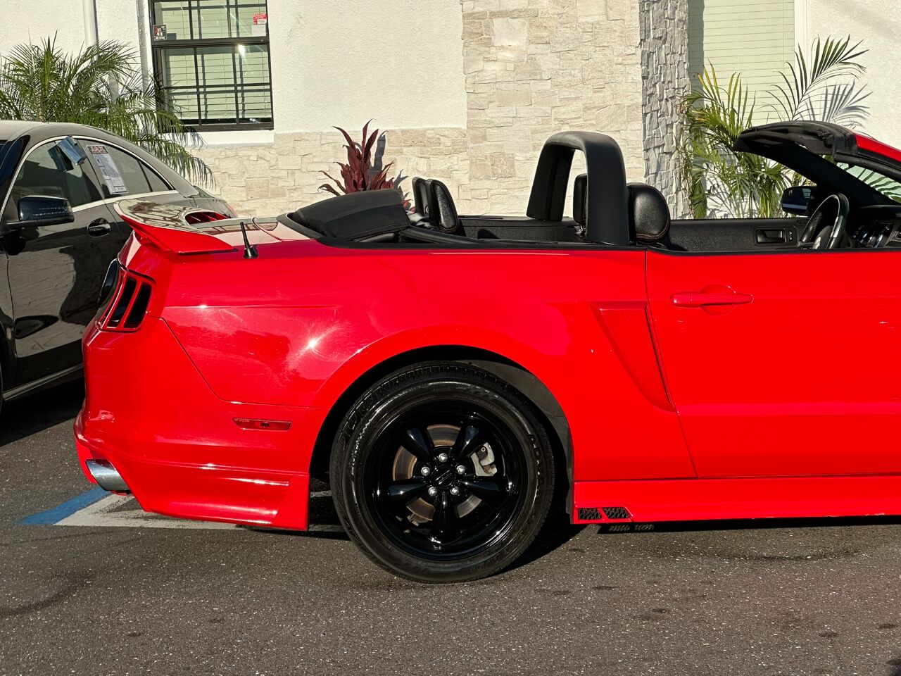 2014 Ford Mustang 2dr Conv V6 Jacksonville FL