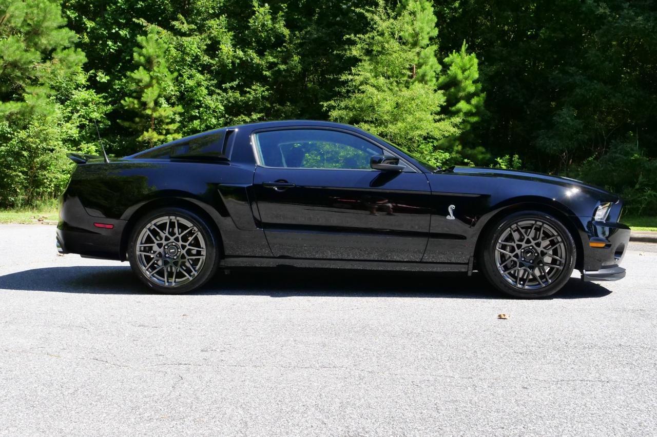 2014 Ford Mustang Shelby GT500 / Supercharged V8 / Manual / Heated Seats! Lincolnton NC
