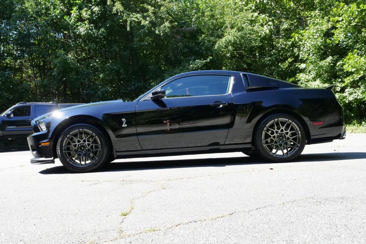 2014 Ford Mustang Shelby GT500 / Supercharged V8 / Manual / Heated Seats! Lincolnton NC