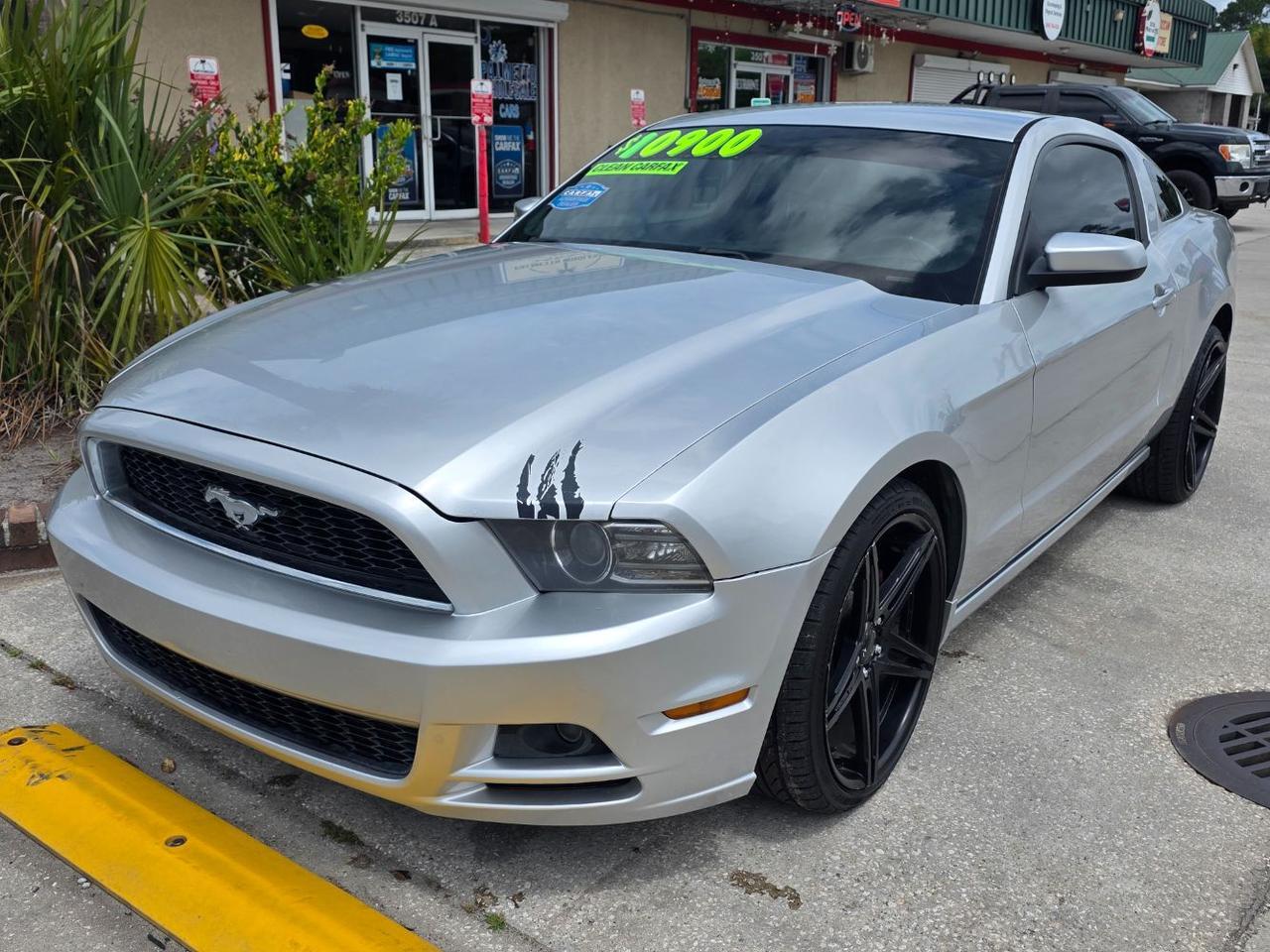 2014 Ford Mustang V6 | V6 Premium