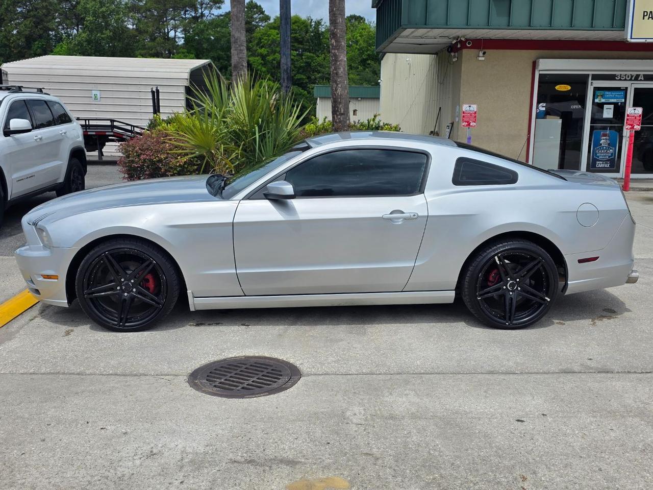 2014 Ford Mustang V6 | V6 Premium