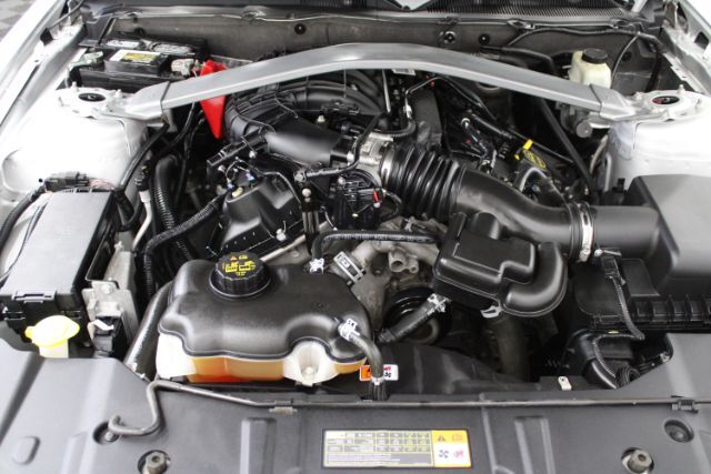 2014 Ford Mustang V6 Chantilly VA