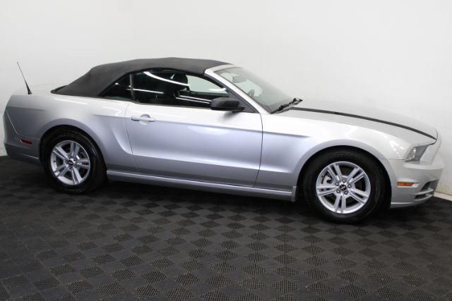 2014 Ford Mustang V6 Chantilly VA