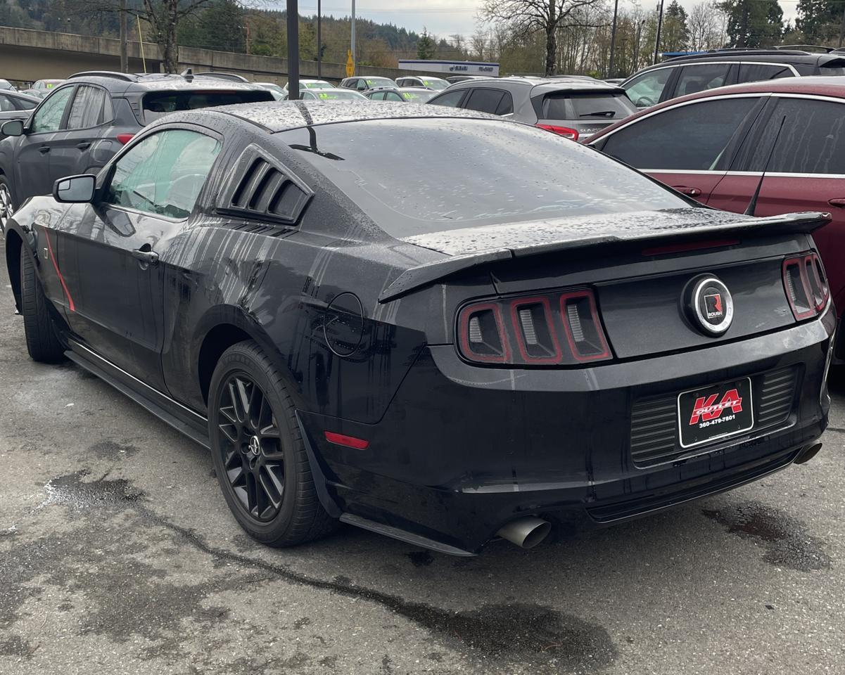 2014 Ford Mustang V6 Coupe 2D