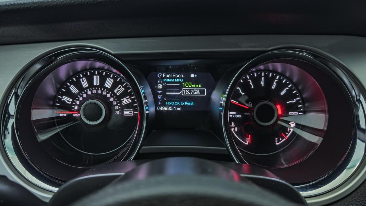 2014 Ford Mustang V6 Premium Tallmadge OH