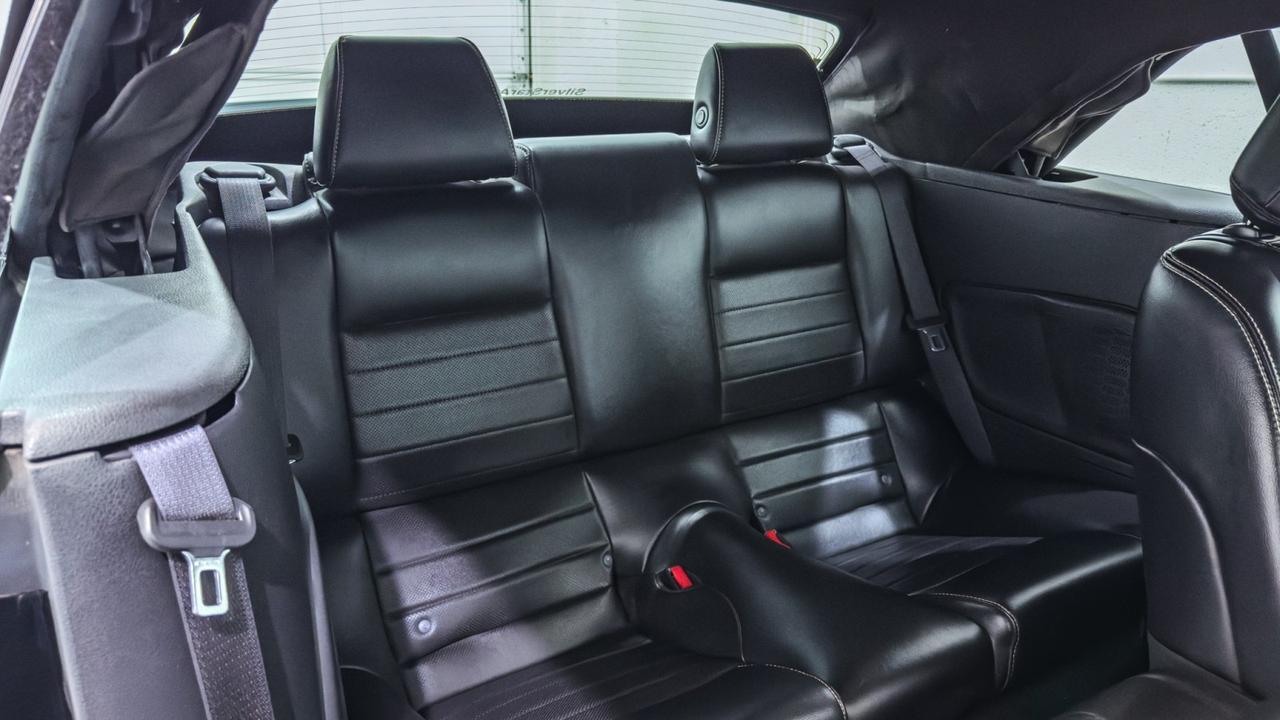 2014 Ford Mustang V6 Premium Tallmadge OH