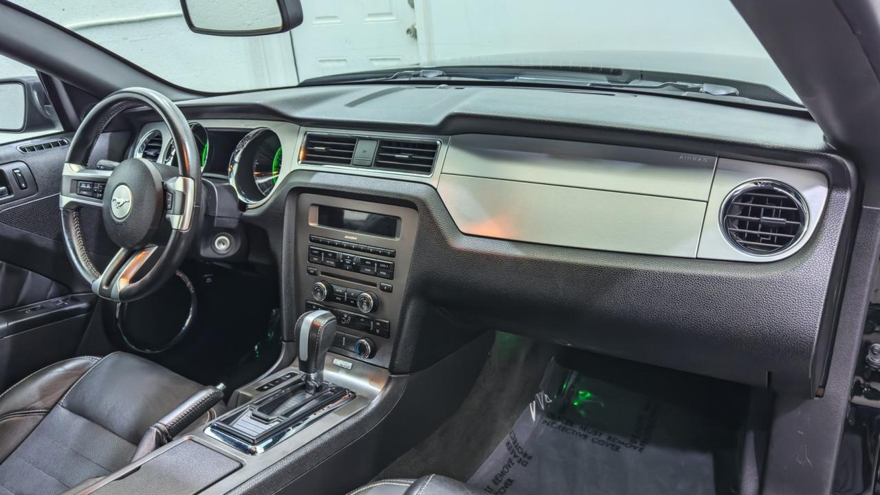 2014 Ford Mustang V6 Premium Tallmadge OH