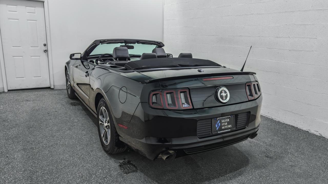 2014 Ford Mustang V6 Premium Tallmadge OH