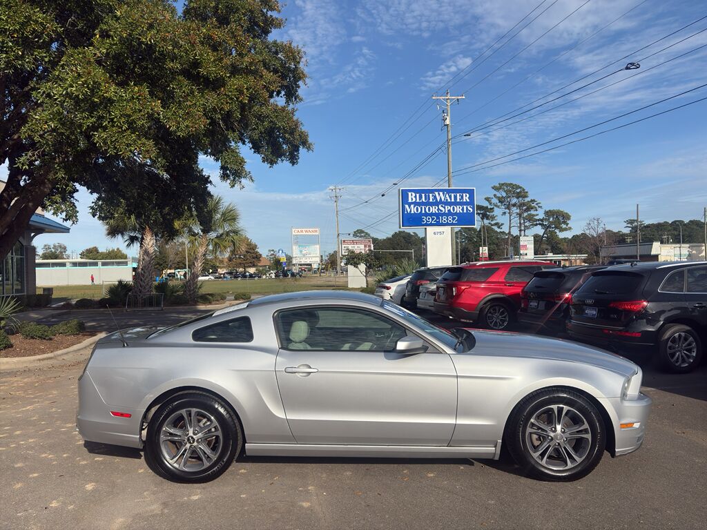 2014 Ford Mustang V6 Premium