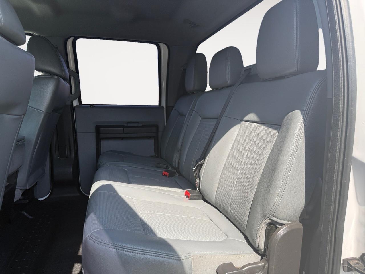 2014 Ford Super Duty F-250 SRW XL, TOW HOOKS, TOW PACKAGE, BED LINER, USB, AUX, POWER/HEATED MIRRORS, TRAILER BRAKE CONTROL, LOW MILES! Norfolk VA