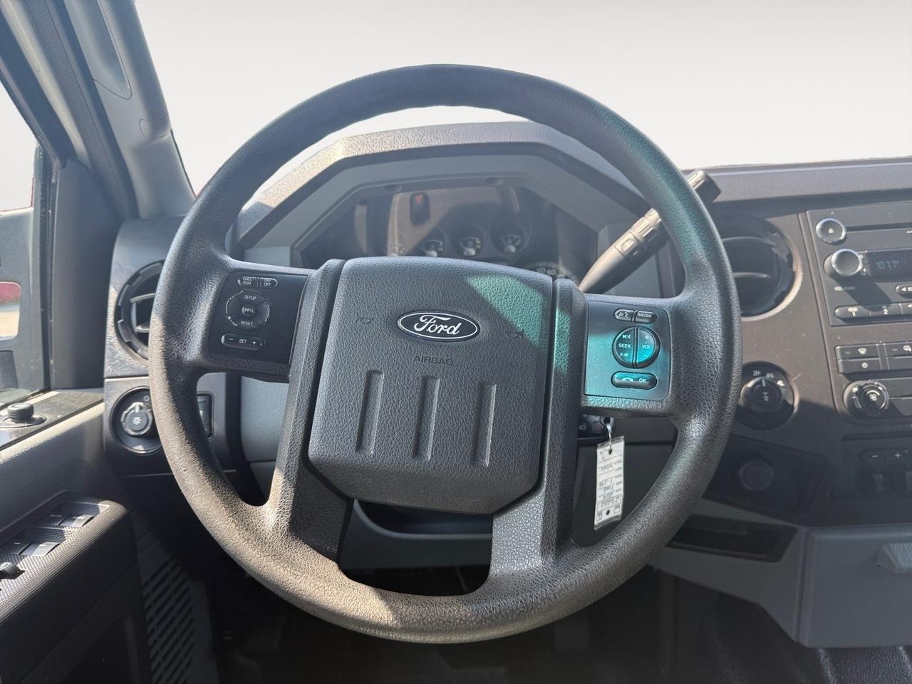 2014 Ford Super Duty F-250 SRW XL, TOW HOOKS, TOW PACKAGE, BED LINER, USB, AUX, POWER/HEATED MIRRORS, TRAILER BRAKE CONTROL, LOW MILES! Norfolk VA