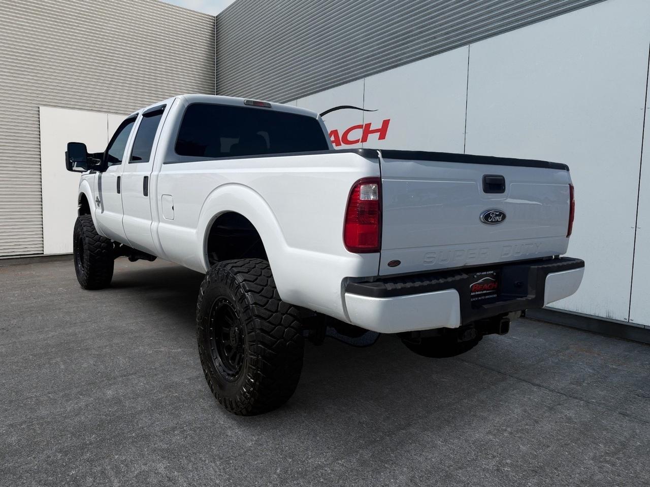 2014 Ford Super Duty F-250 SRW XL, TOW HOOKS, TOW PACKAGE, BED LINER, USB, AUX, POWER/HEATED MIRRORS, TRAILER BRAKE CONTROL, LOW MILES! Norfolk VA