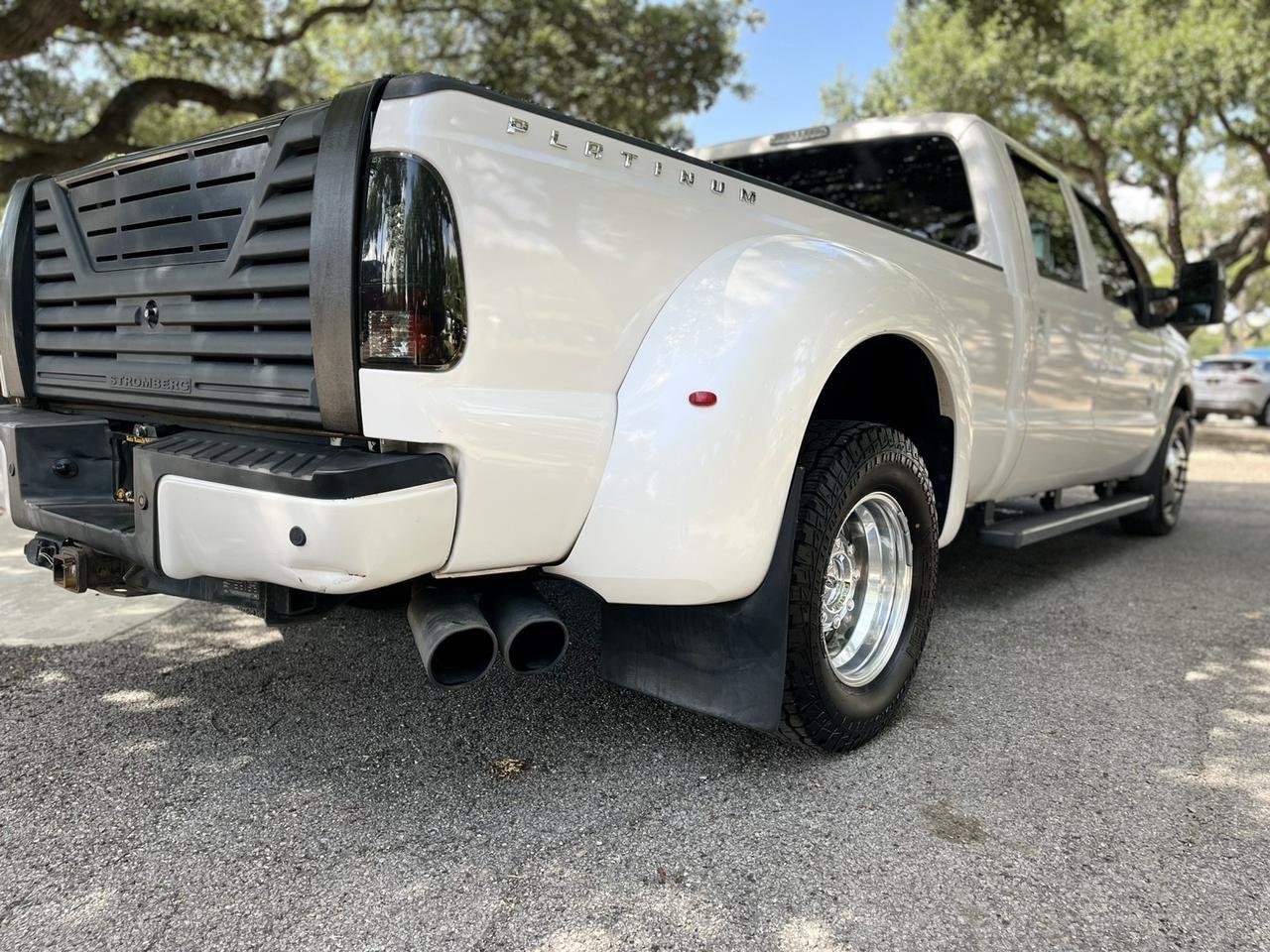 2014 Ford Super Duty F-350 DRW Platinum Spring Branch TX