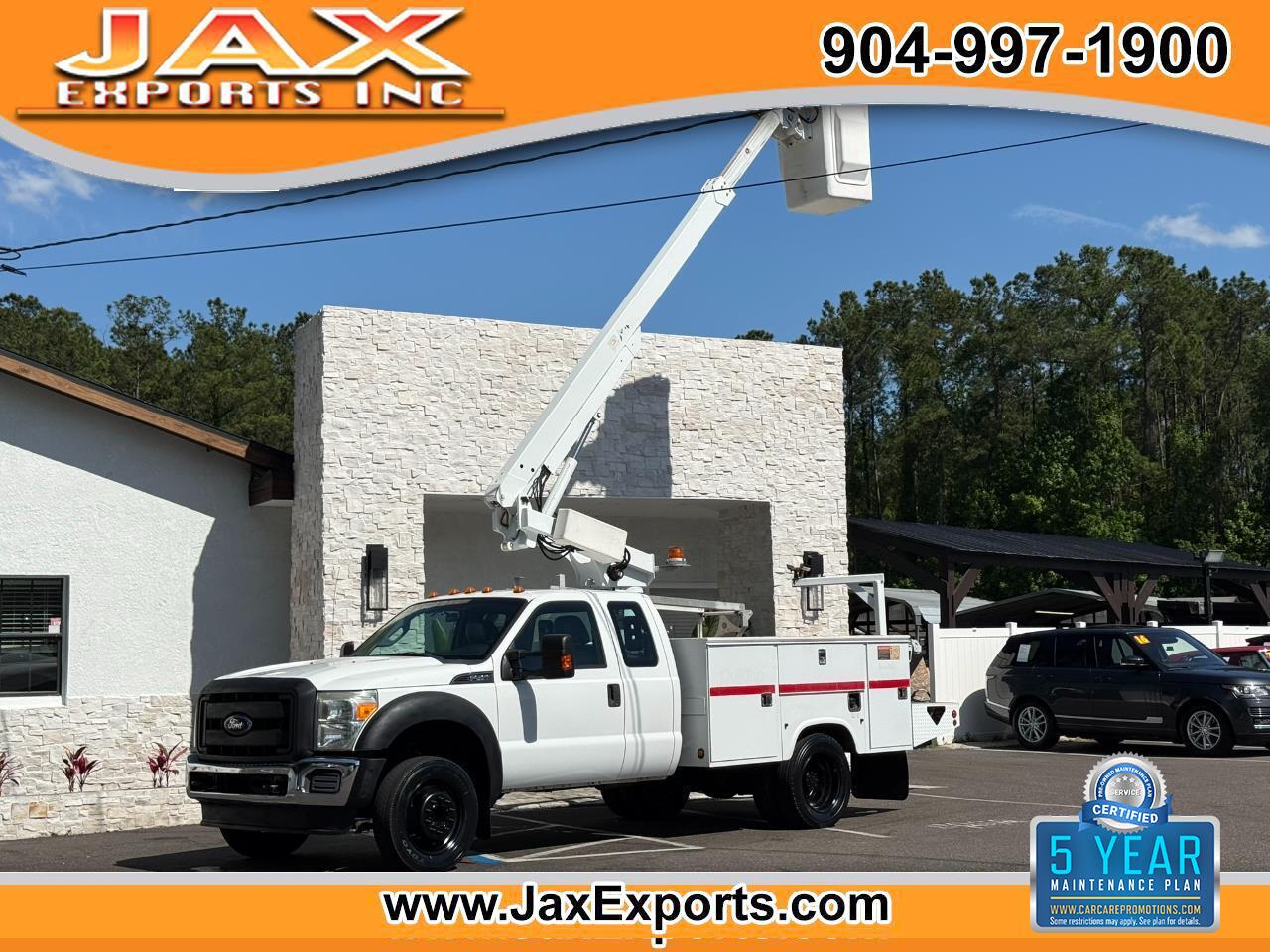 2014 Ford Super Duty F-450 DRW 2WD SuperCab 162" WB 60" CA XLT