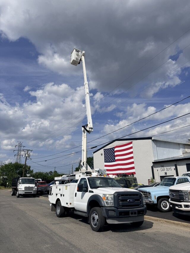 2014 Ford Super Duty F-550 Altec Bucket Truck XL Henrico VA