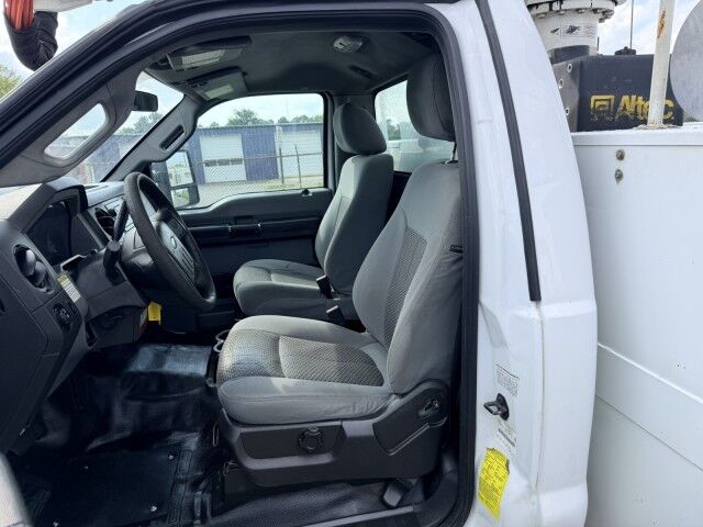 2014 Ford Super Duty F-550 Altec Bucket Truck XL Henrico VA
