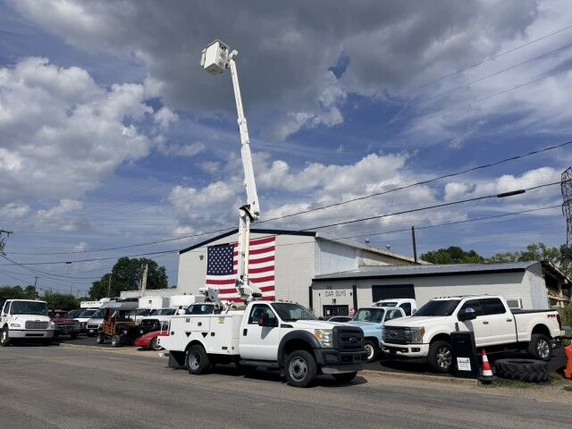2014 Ford Super Duty F-550 Altec Bucket Truck XL Henrico VA