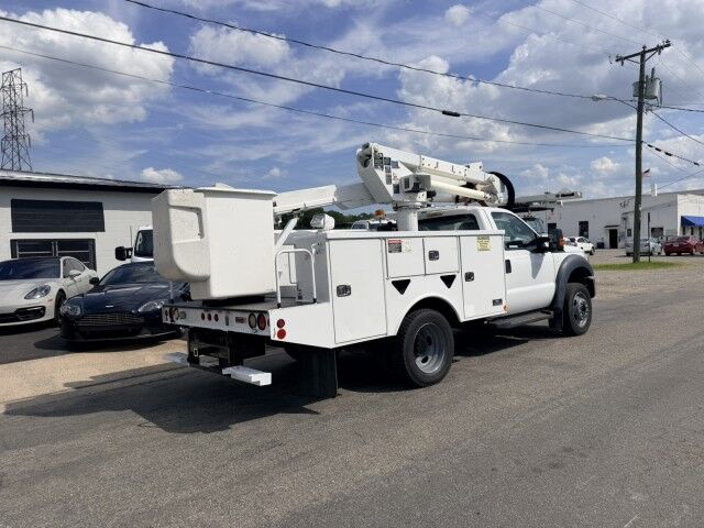 2014 Ford Super Duty F-550 Altec Bucket Truck XL
