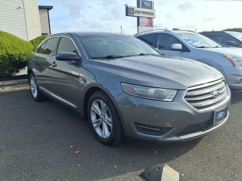 2014 Ford Taurus