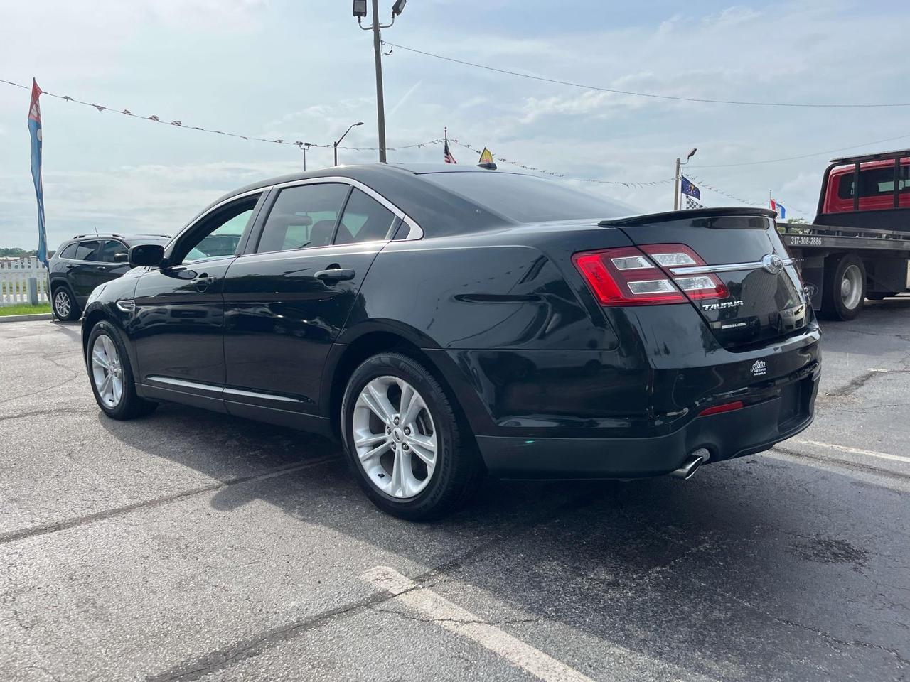 2014 Ford Taurus 4dr Sdn SEL FWD Indianapolis IN