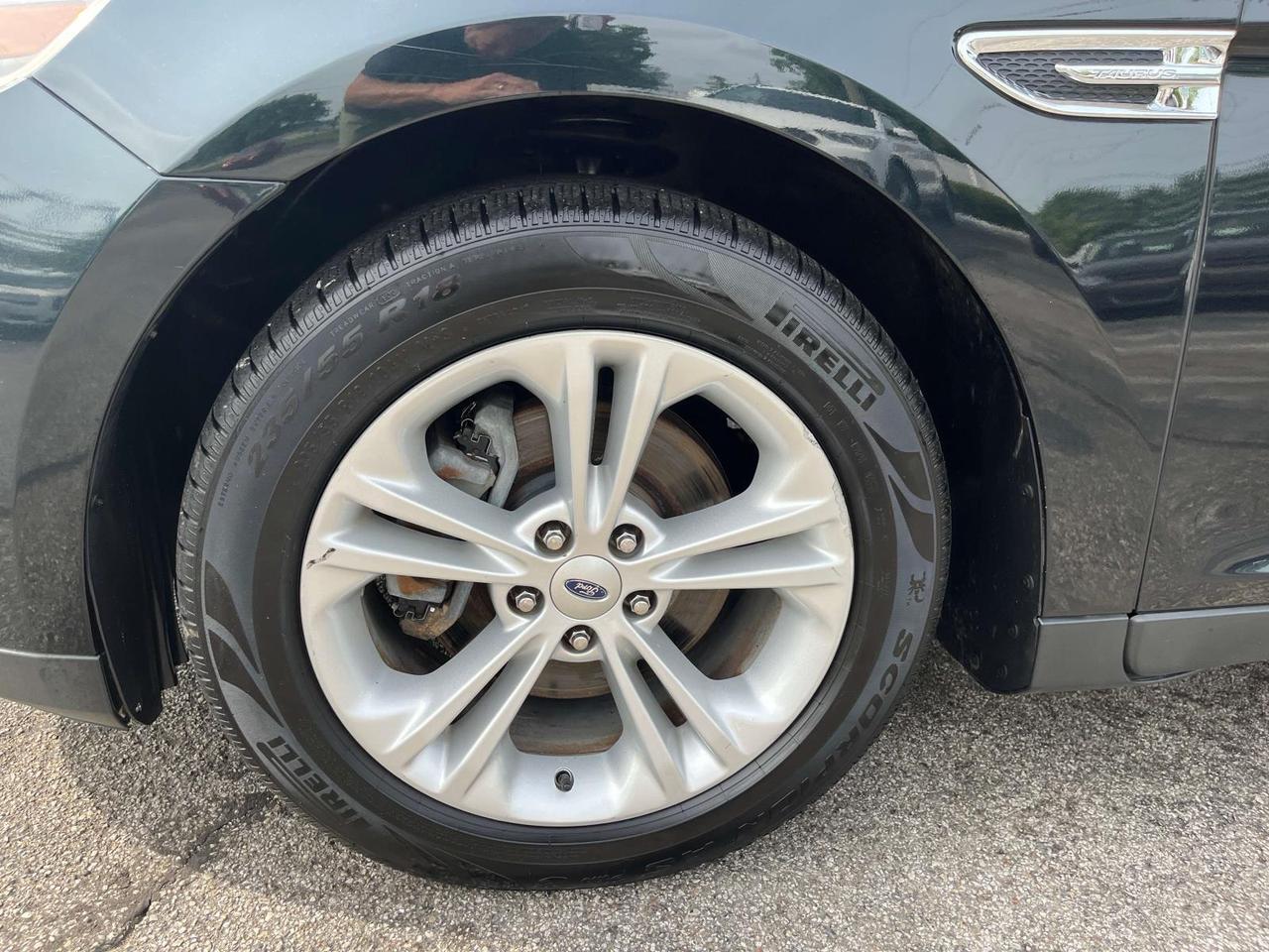 2014 Ford Taurus 4dr Sdn SEL FWD Indianapolis IN