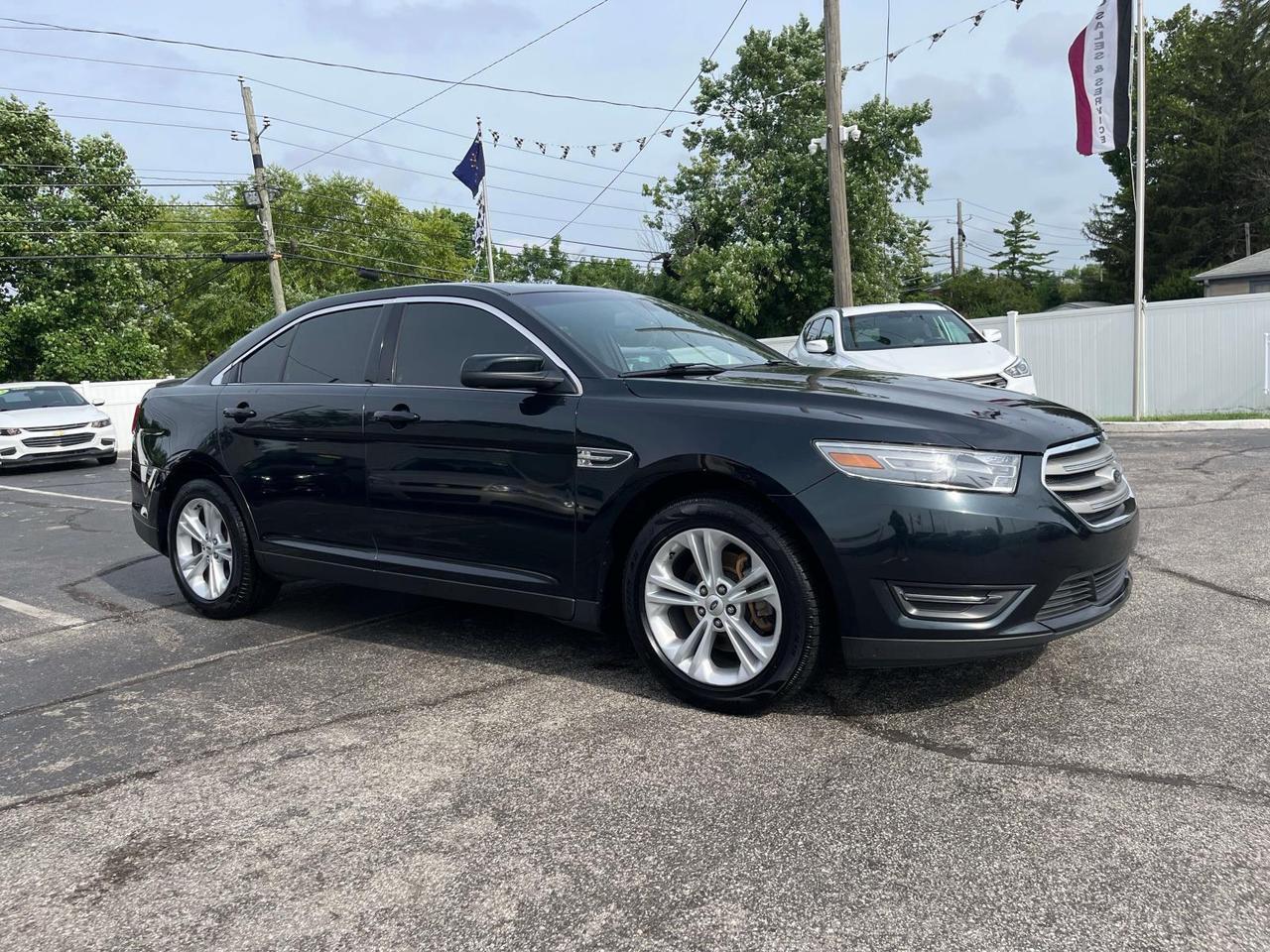 2014 Ford Taurus 4dr Sdn SEL FWD Indianapolis IN