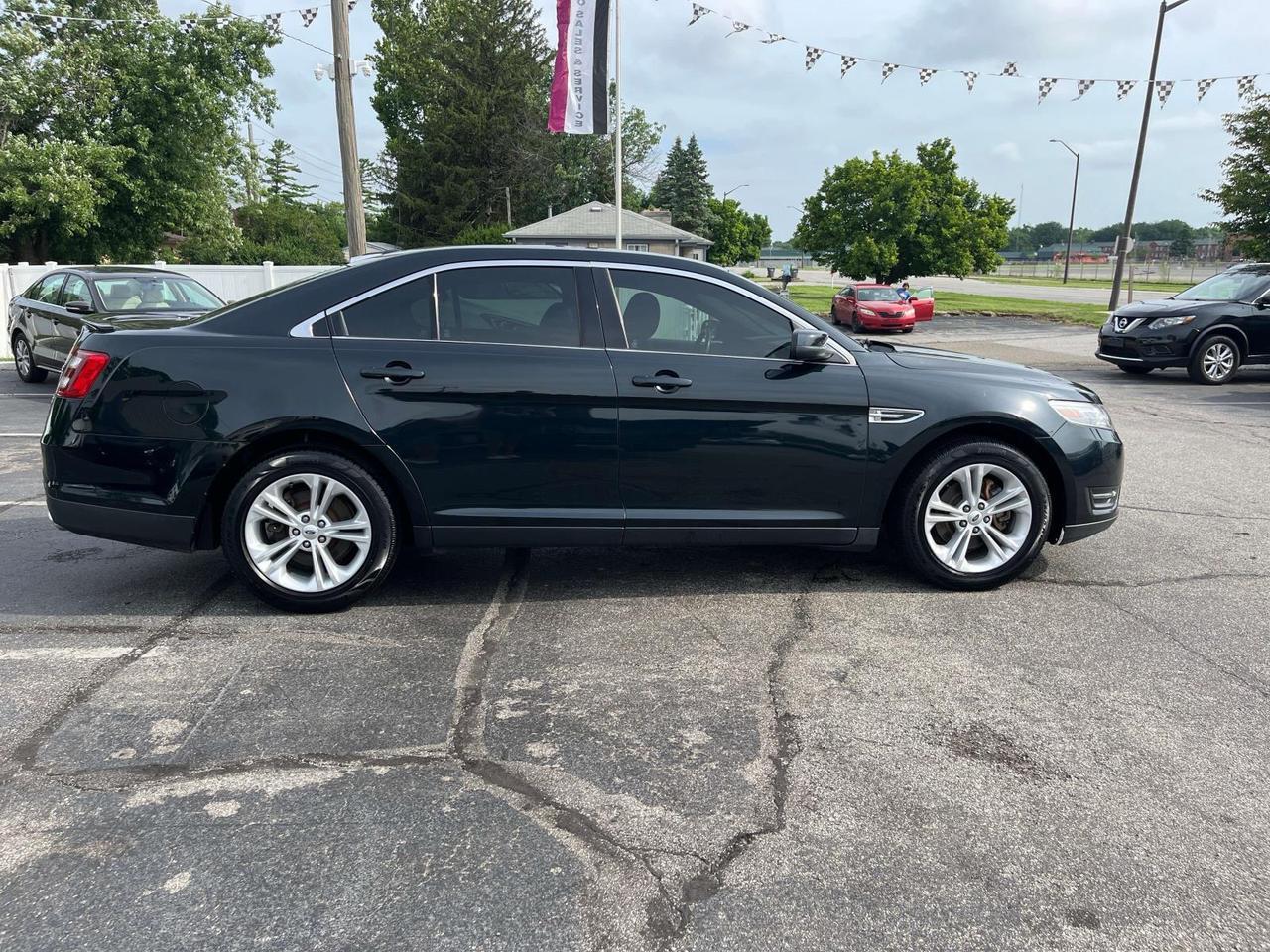 2014 Ford Taurus 4dr Sdn SEL FWD Indianapolis IN