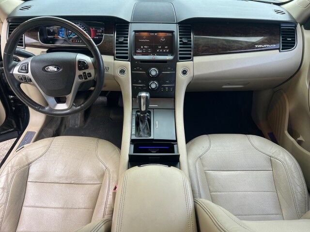 2014 Ford Taurus Limited - Photo 17