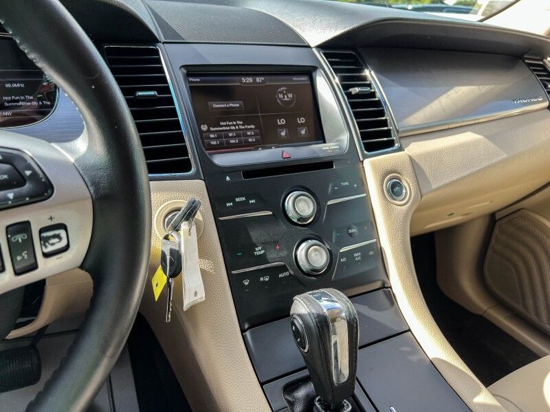 2014 Ford Taurus SEL Wilmington NC