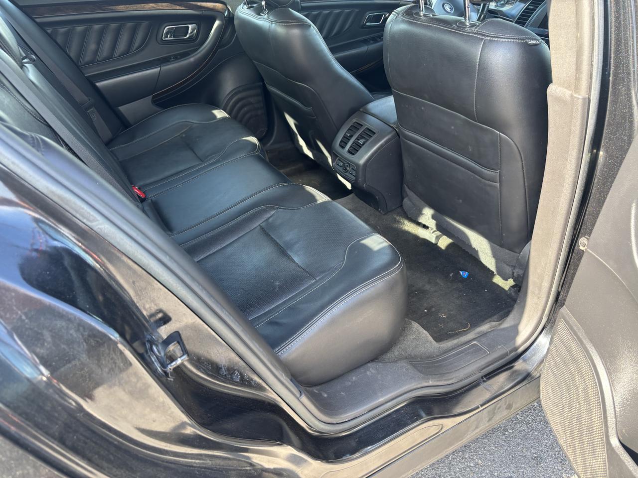 2014 Ford Taurusr Limited Sedan 4D Aurora MO