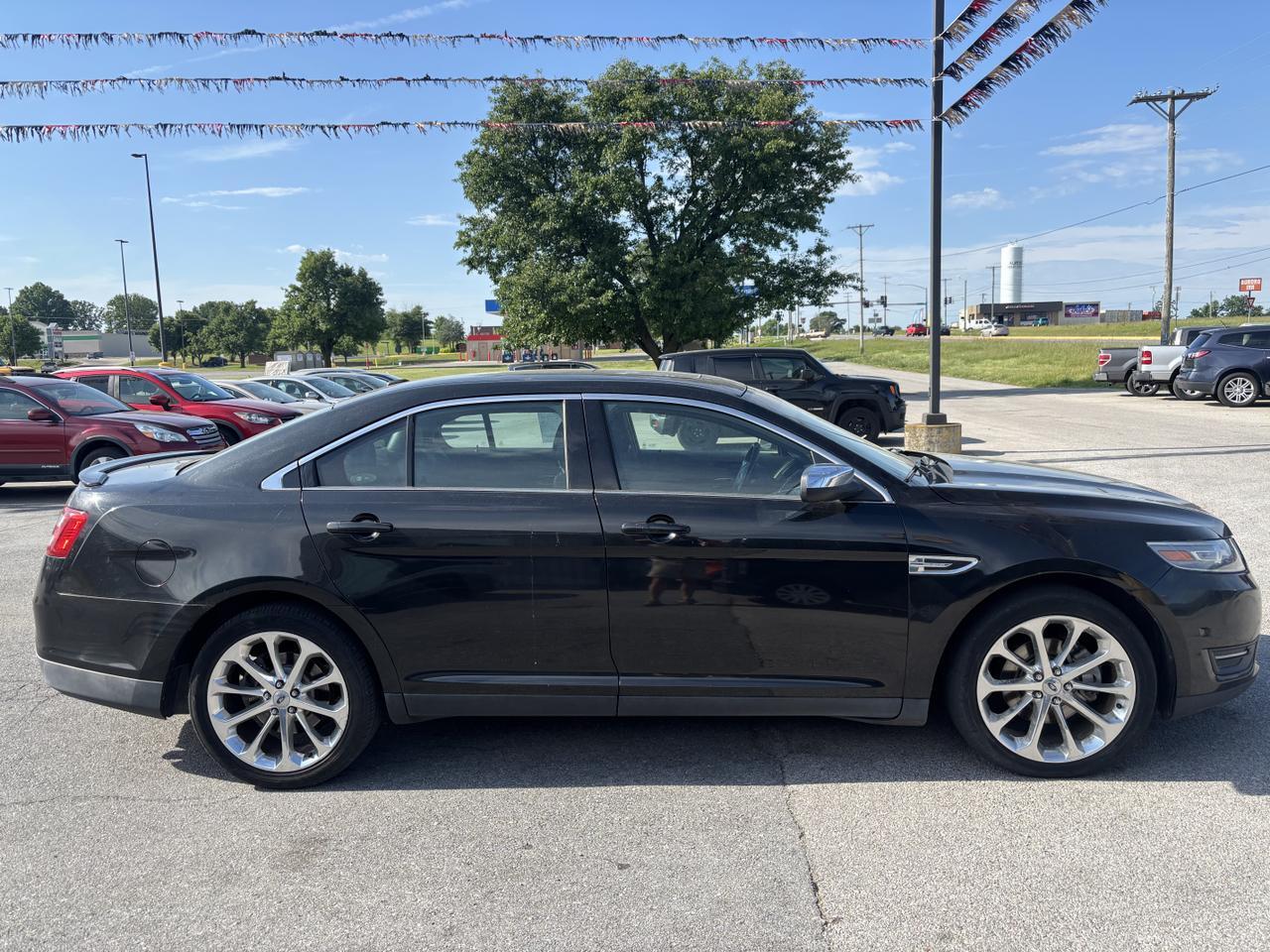 2014 Ford Taurusr Limited Sedan 4D Aurora MO