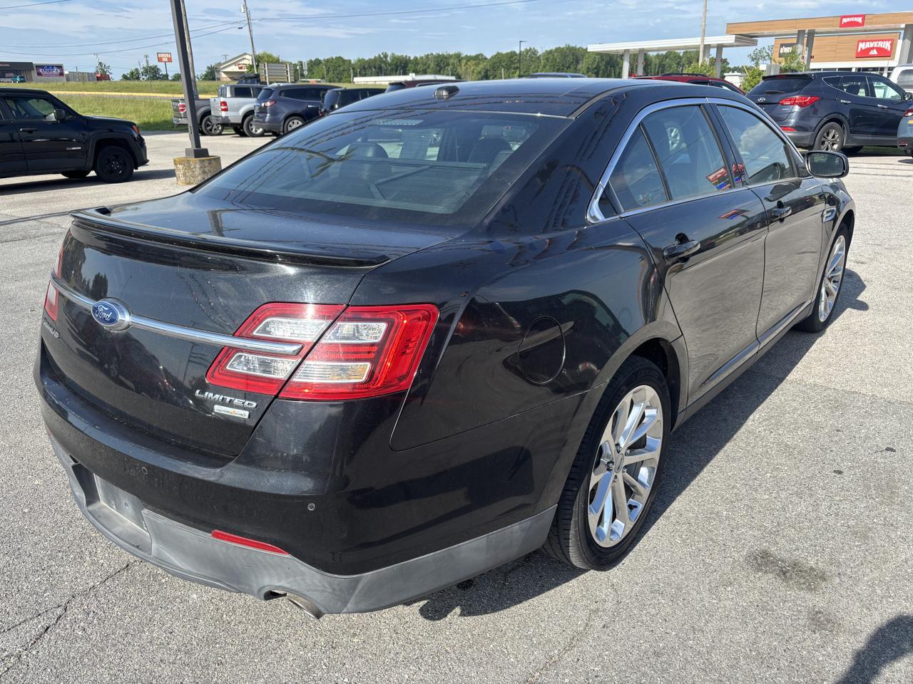 2014 Ford Taurusr Limited Sedan 4D Aurora MO