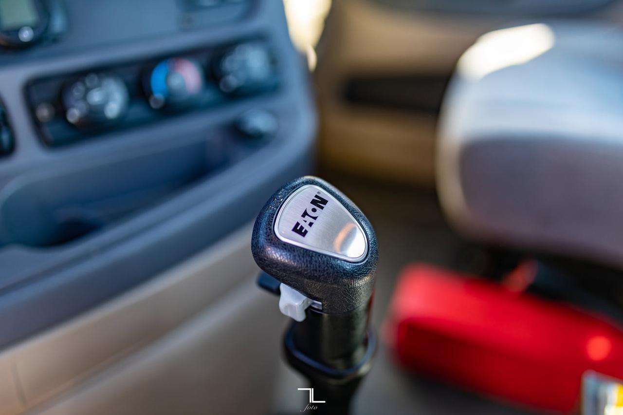 2014 Freightliner Cascadia 125 Day Cab Heavy Spec Red Deer AB