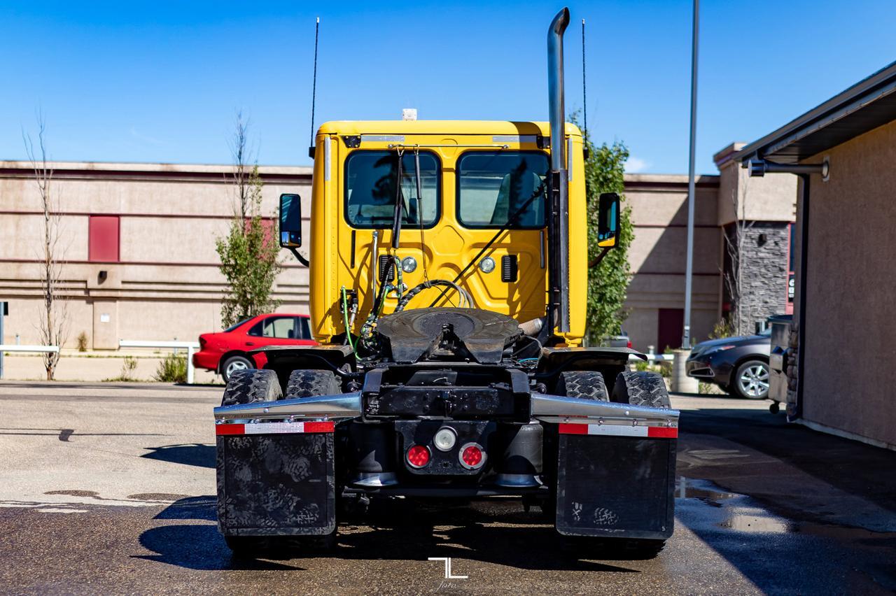 2014 Freightliner Cascadia 125 Day Cab Heavy Spec Red Deer AB