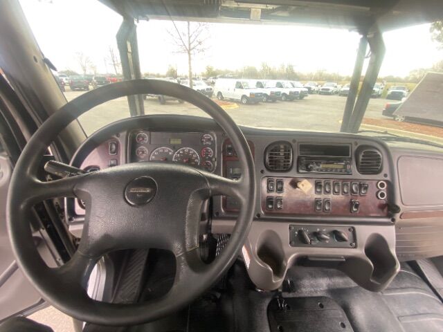 2014 Freightliner M2 106 Medium Duty 4 CAR HAULER 30 FT BED Charlotte NC