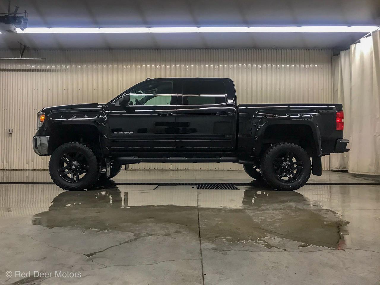 2014 GMC Sierra 1500 4x4 Crew Cab SLE Z71 Lift Wheels Red Deer AB