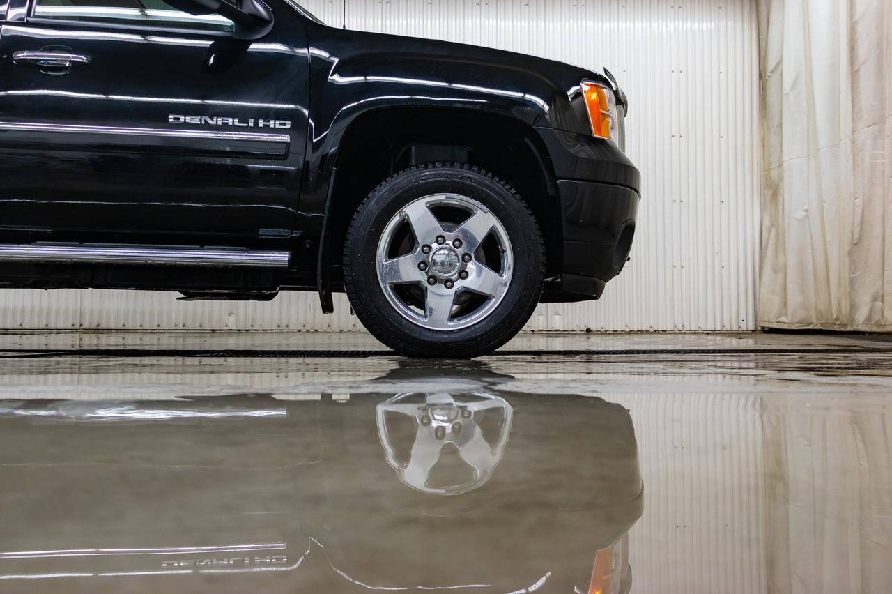 2014 GMC Sierra 2500HD 4x4 Crew Cab Denali Diesel Leather Roof Nav Red Deer AB