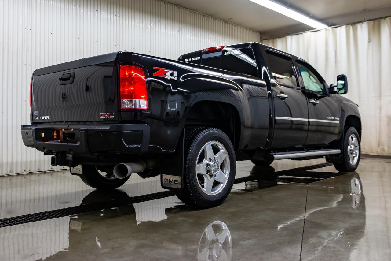 2014 GMC Sierra 2500HD 4x4 Crew Cab Denali Diesel Leather Roof Nav Red Deer AB